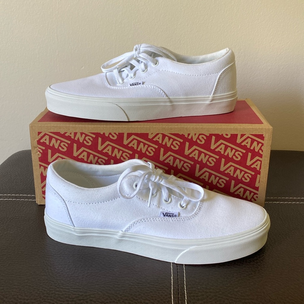 Vans Doheny Sneakers, white, women’s size 8.5